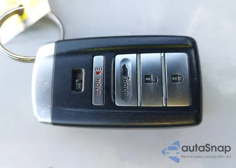 2020 Acura Rdx Technology Package z USA, uszkodzony, nr VIN 5J8TC2H57LL022095